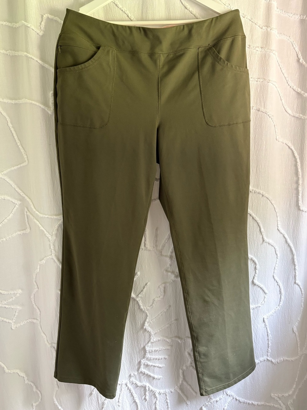 Lands’ End Active Crop Leggings Women’s XL 18 Olive Green High Rise Pocket